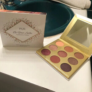NIB PUR BE YOUR SELFIE EYESHADOW PALETTE